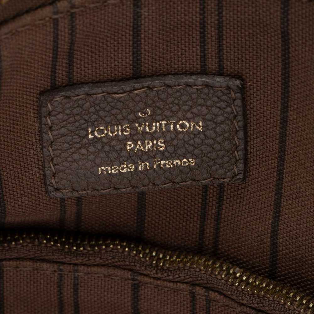 Louis Vuitton Leather tote - image 8