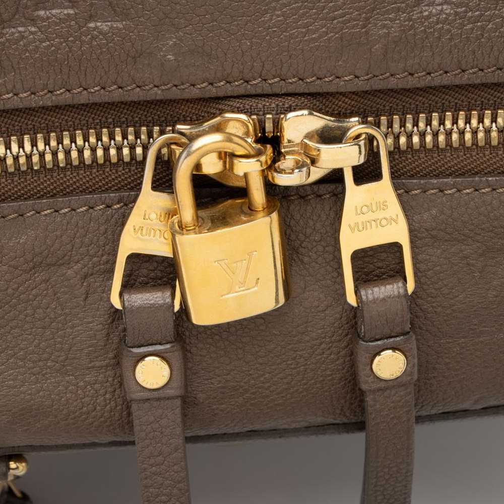 Louis Vuitton Leather tote - image 9