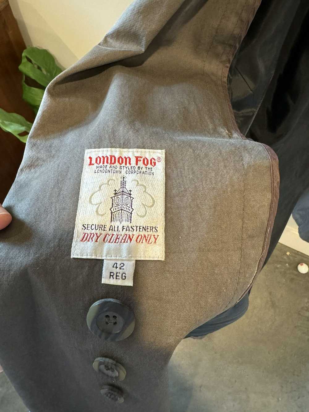 London Fog × Vintage Vintage London Fog Trench Co… - image 5