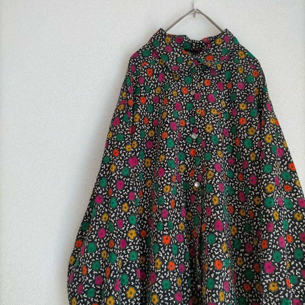 Vintage flower pattern blouse. - image 2