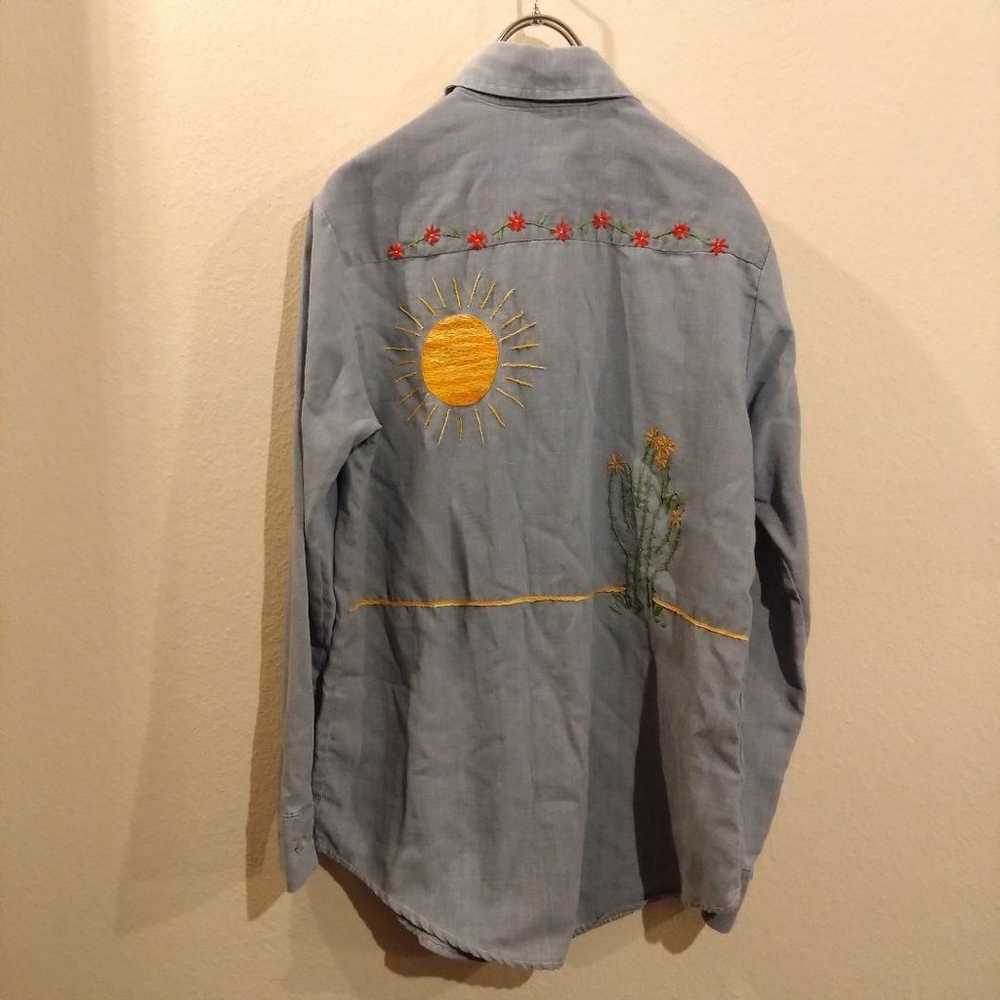 70s Wrangler Chambray Embroidered Shirt - image 3