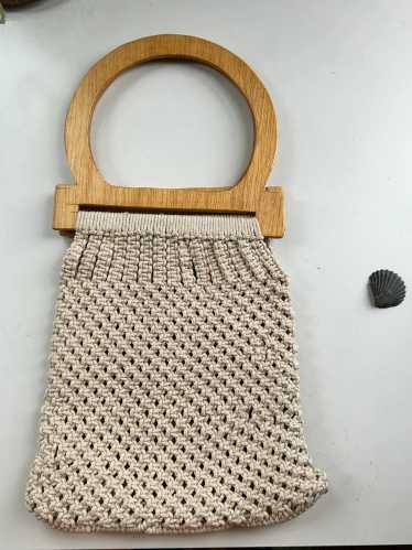 Brand Unknown Wooden Circle Handle Woven Purse |…