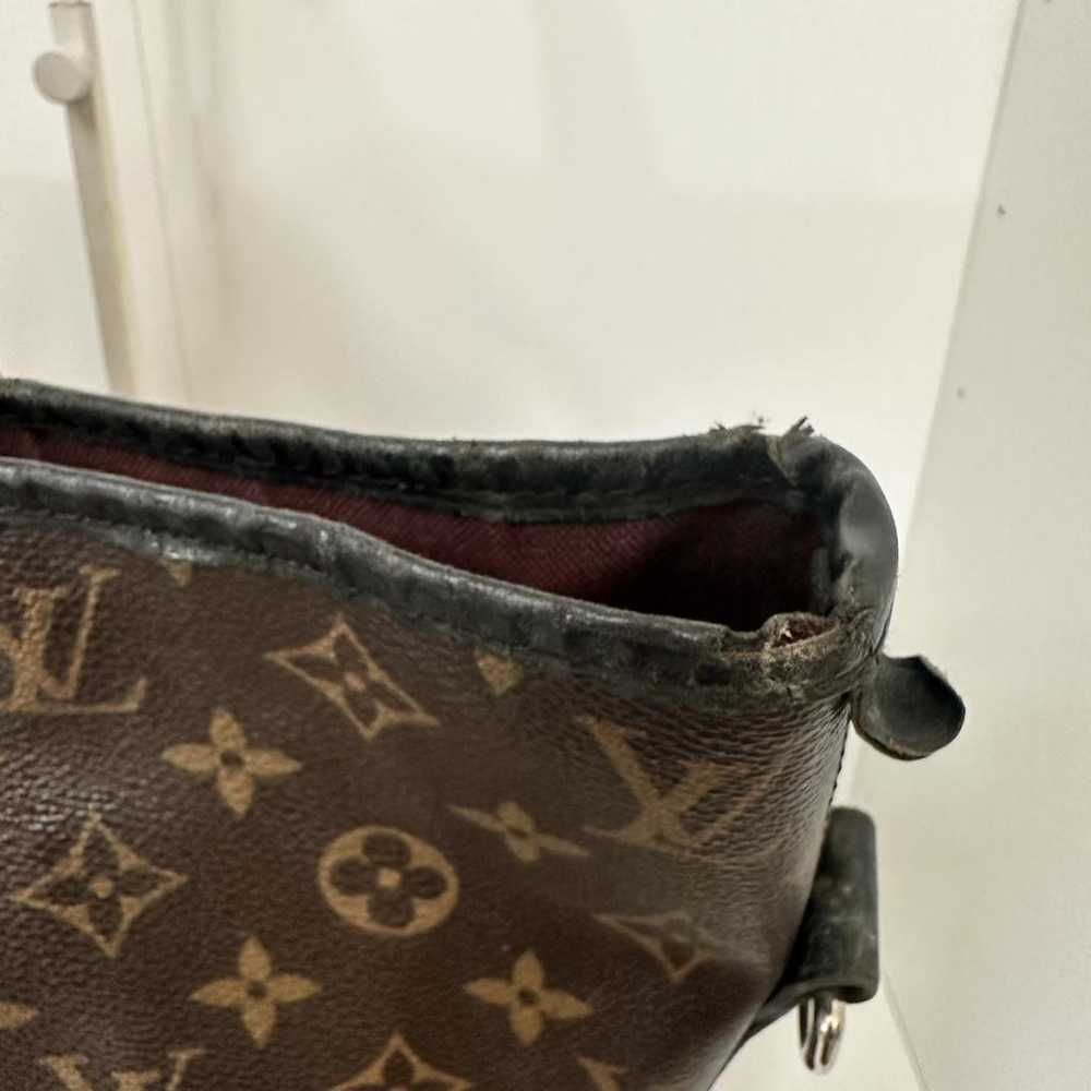 Louis Vuitton Leather tote - image 2