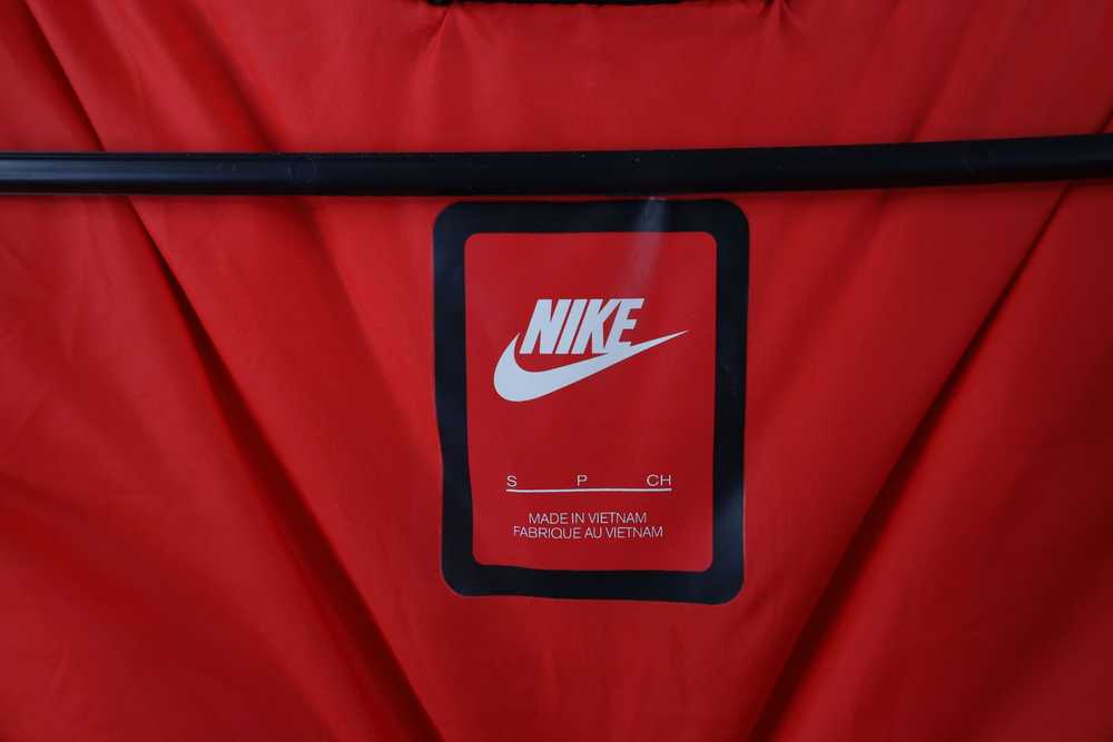 Nike × Vintage Nike Out Box Logo Duck Down Hooded… - image 10