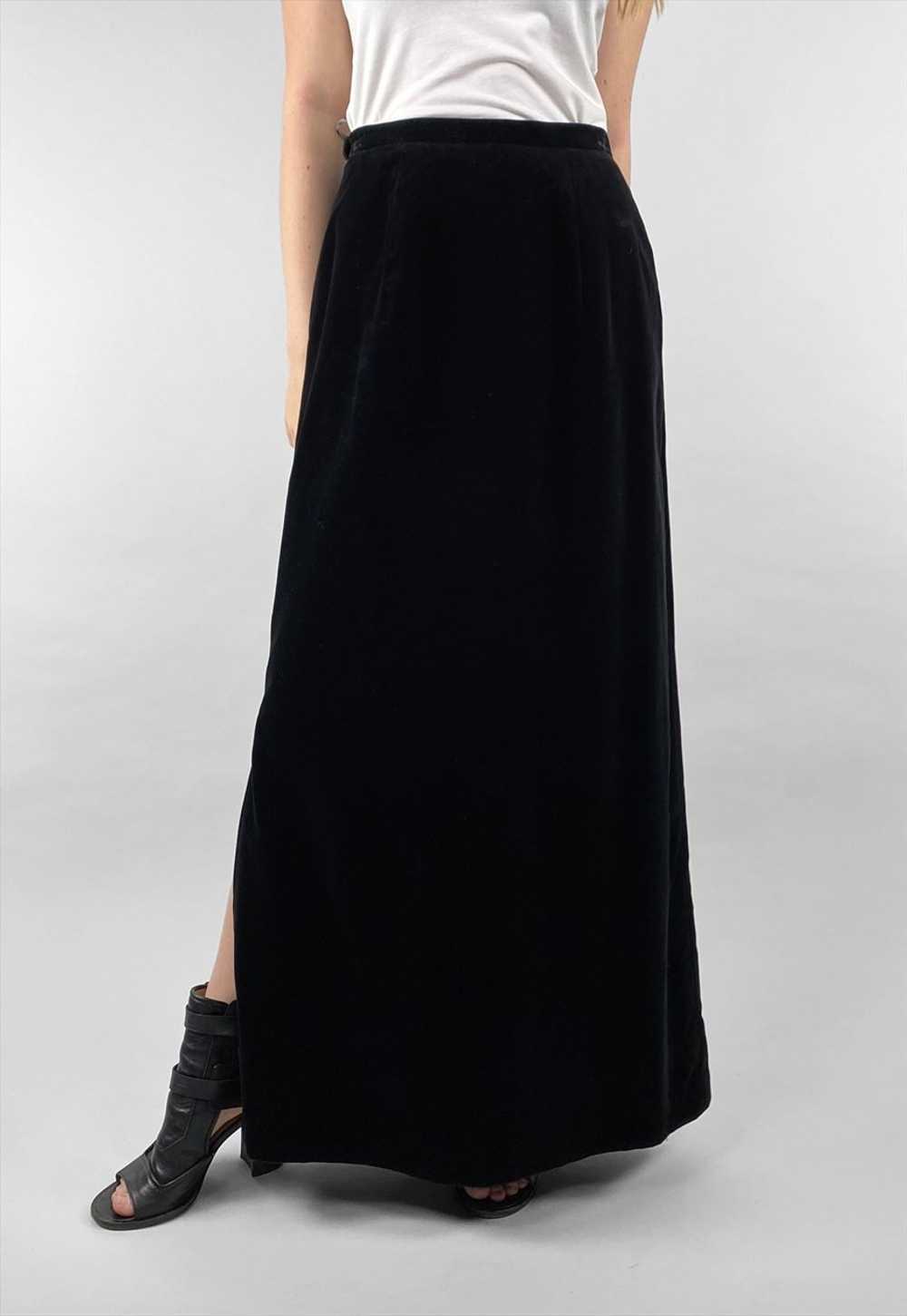 Alexander 70's Vintage Ladies Black Velvet Maxi S… - image 1