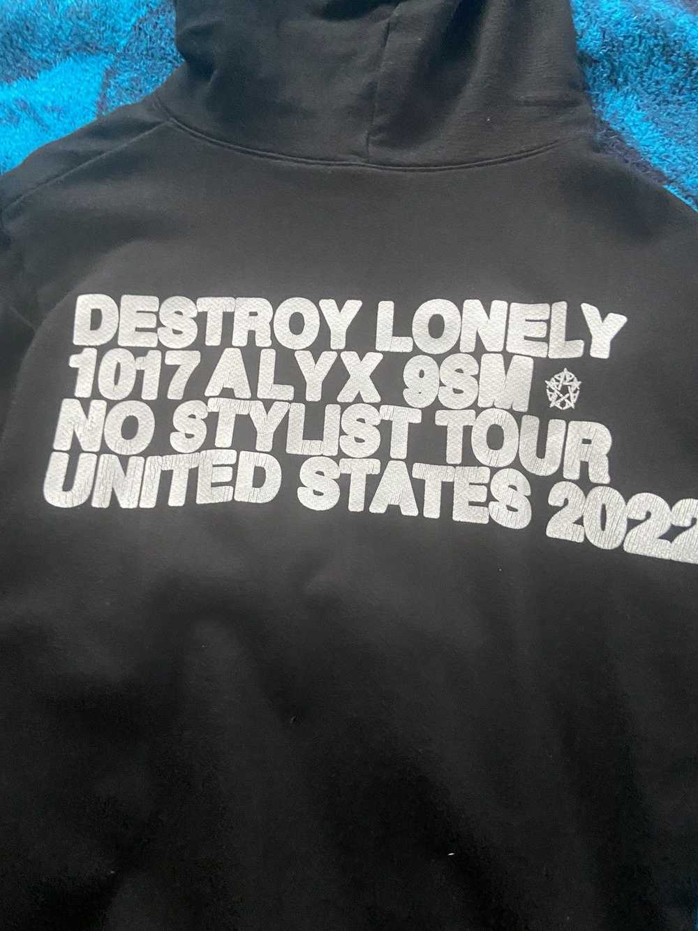 1017 ALYX 9SM 1017 Alyx 9SM No Stylist tour merch - image 2