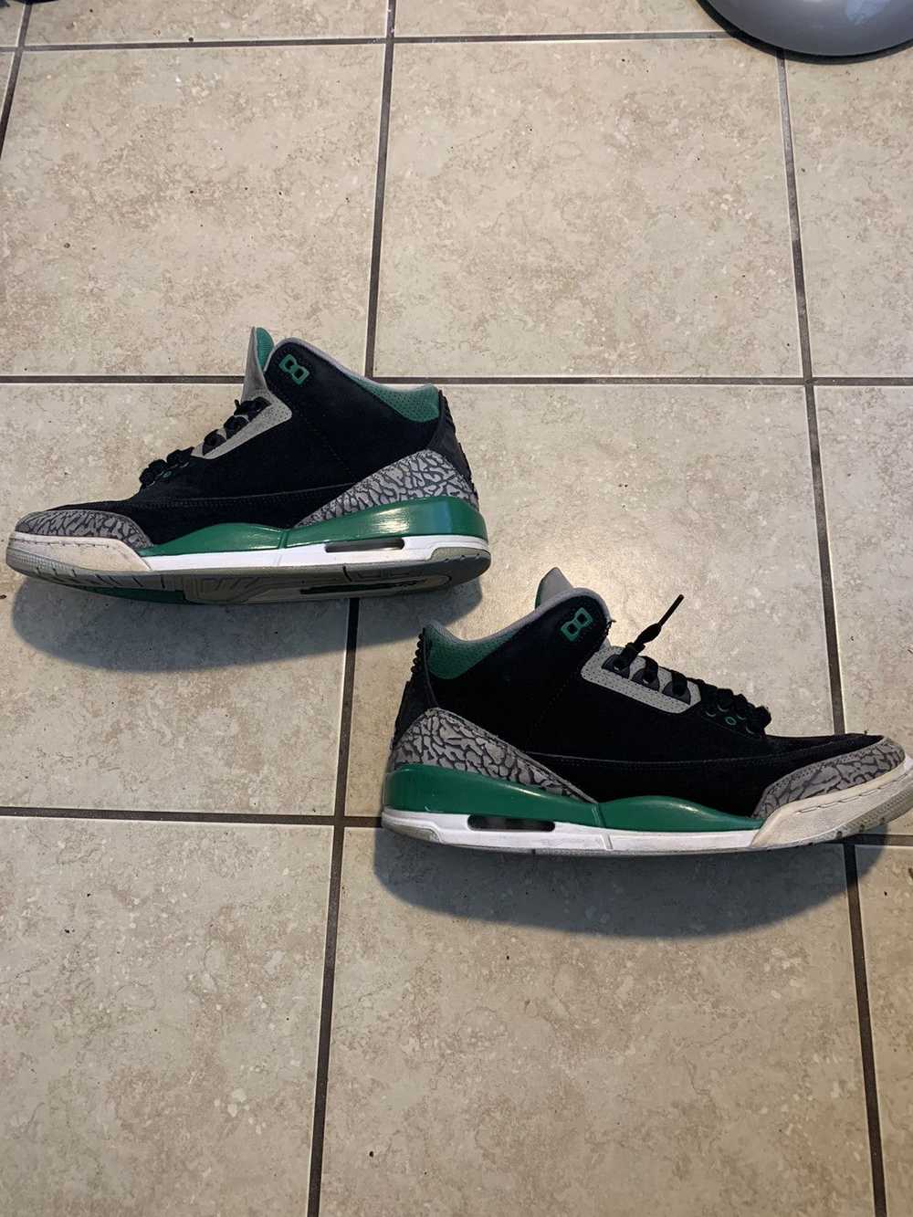 Jordan Brand × Nike Retro jordan pine green 3s - image 4