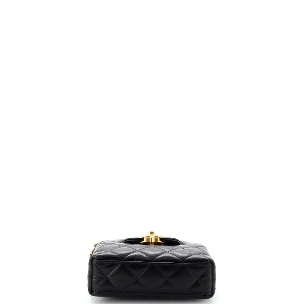 CHANEL Kelly Top Handle Clutch with Chain Quilted… - image 5