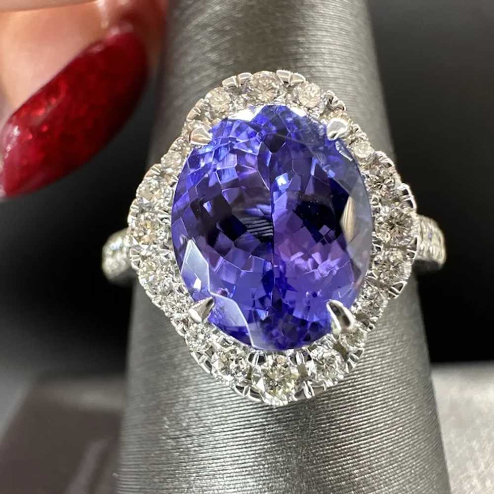 9k Kallati 2.9 CT Tanzanite Diamond Ring - image 4