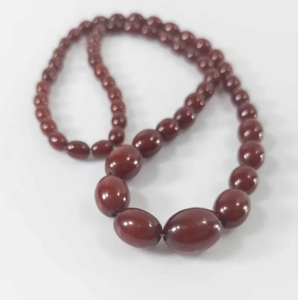 Vintage 43.6g Cherry Amber Bakelite Graduated Bea… - image 3