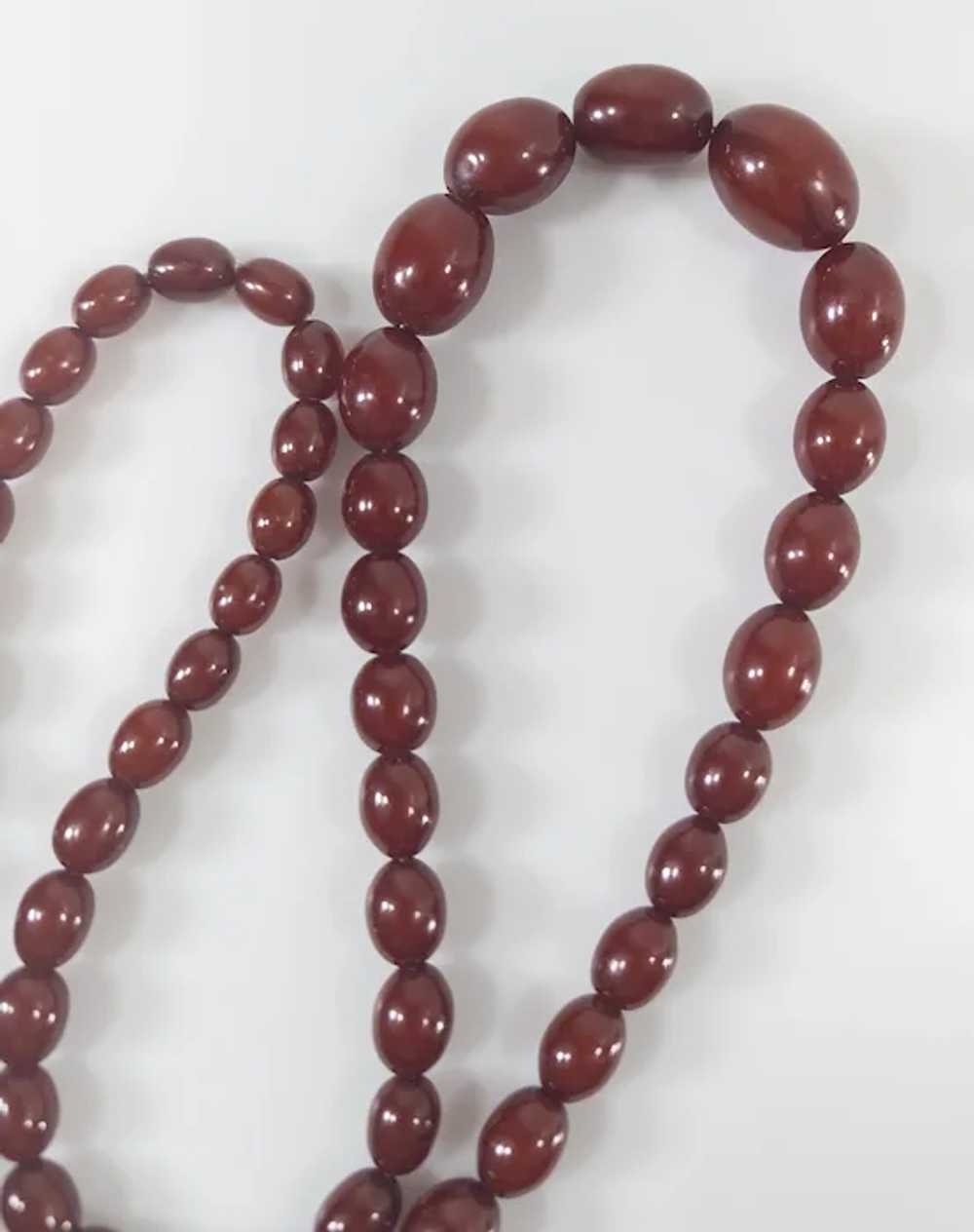 Vintage 43.6g Cherry Amber Bakelite Graduated Bea… - image 5