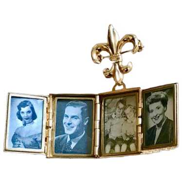 Coro Pegasus Fleur de Lis 4 Way Photo Locket - image 1