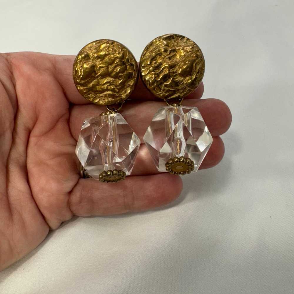 NBDN Nobrandedon VTG clunky lucite clip earrings - image 2