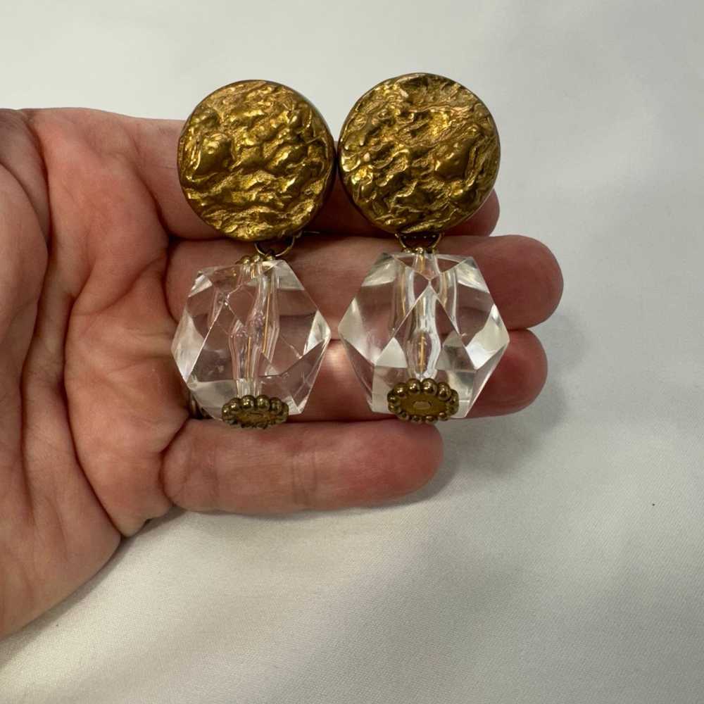 NBDN Nobrandedon VTG clunky lucite clip earrings - image 3