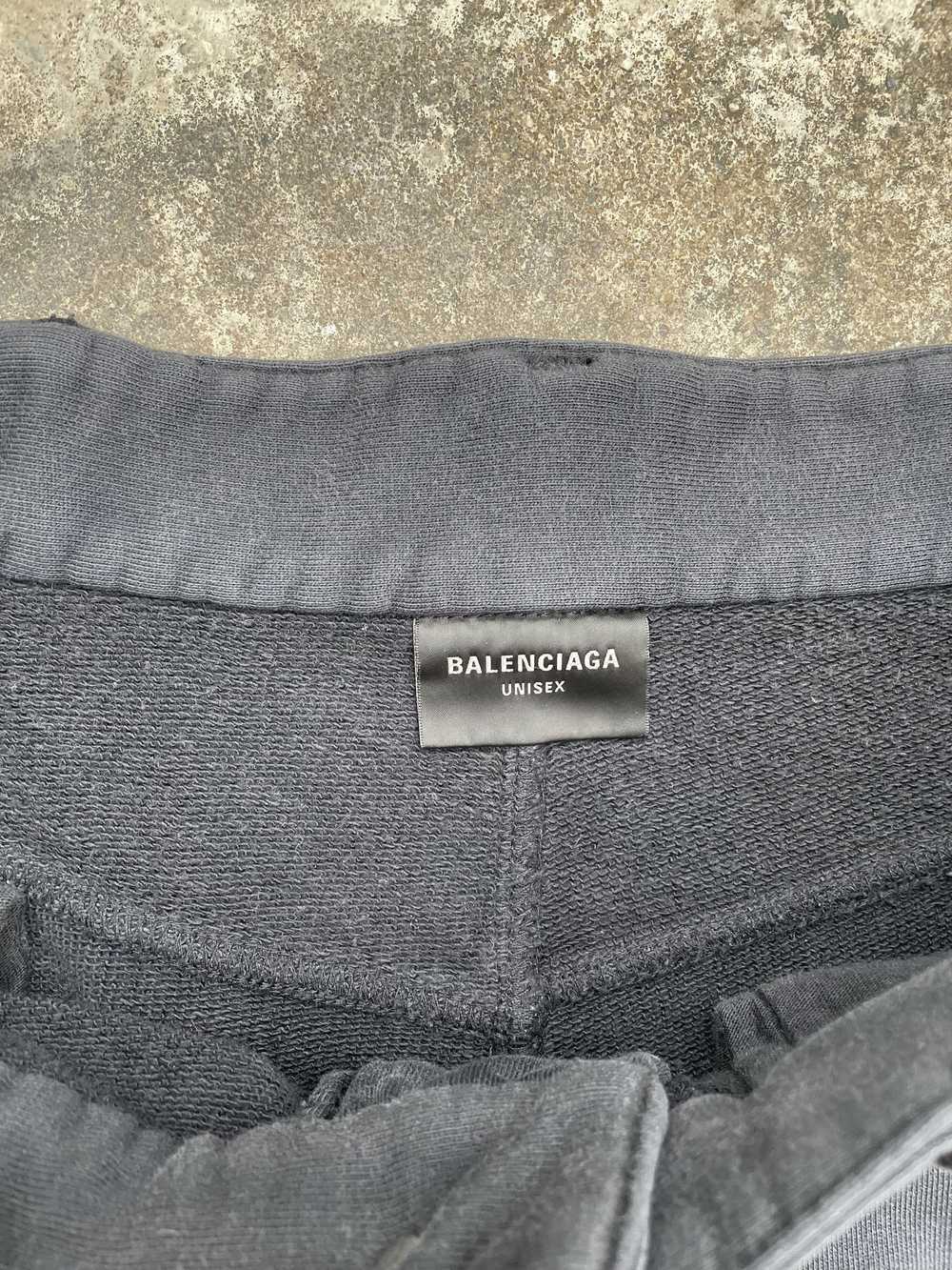 Balenciaga FW22 "360° SHOW" Trompe L'œil Sweats - image 6