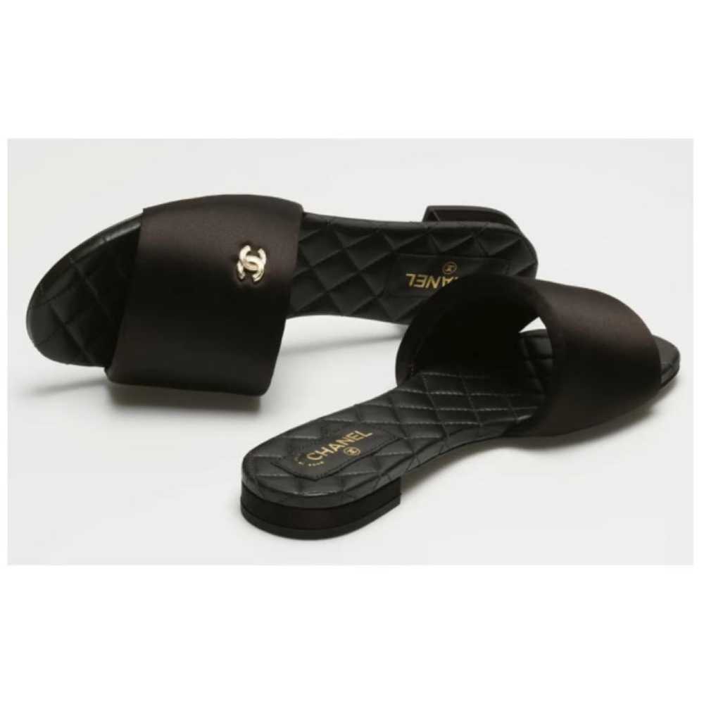 Chanel Leather sandal - image 10