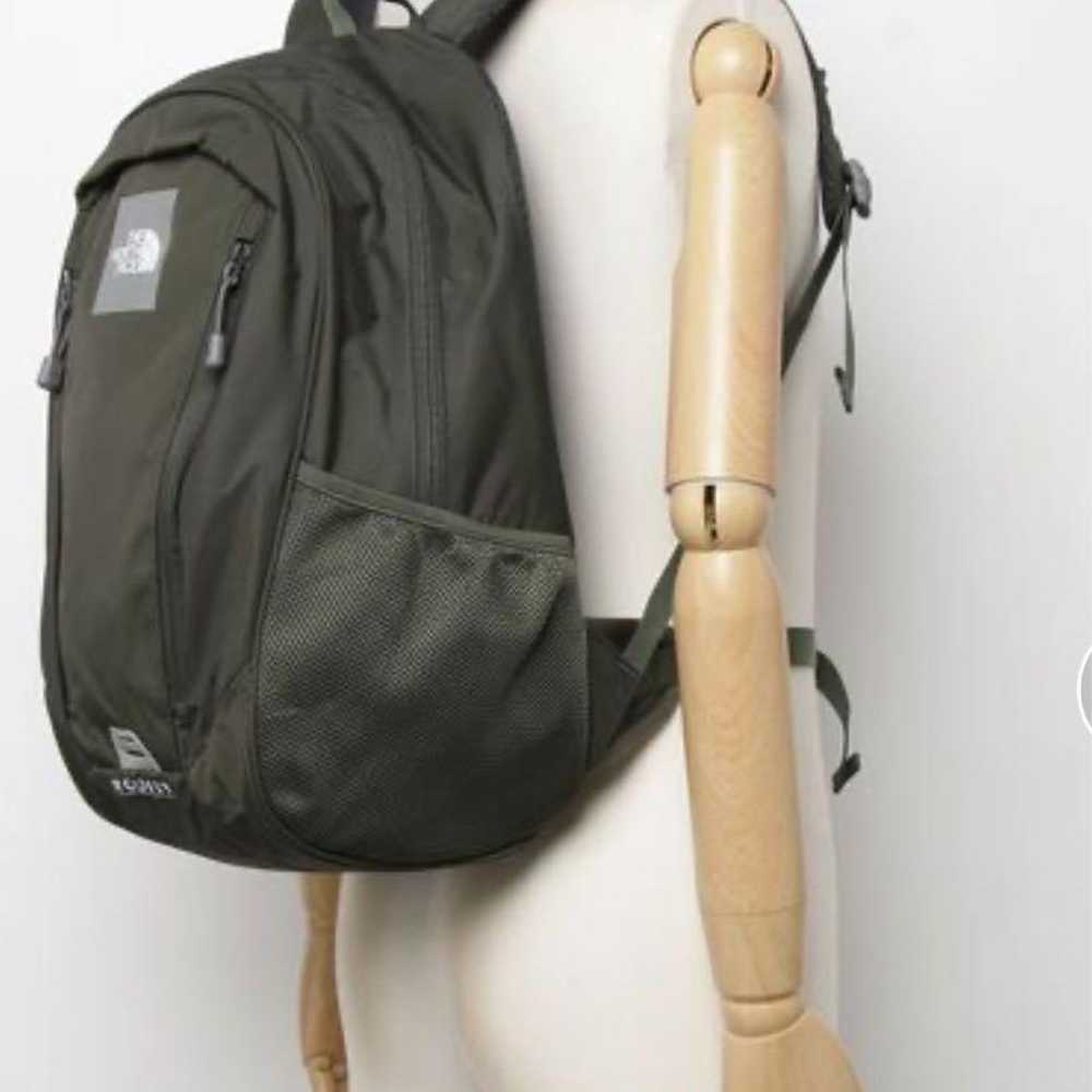 THE NORTH FACE K ROUNDY 22L Khaki Backpack - image 2