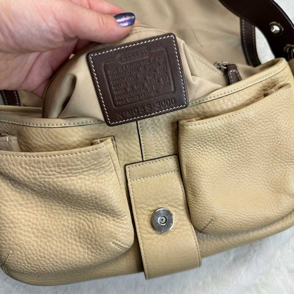 Vintage Y2K Coach Soho Pocket Flap Bag in Beige L… - image 10