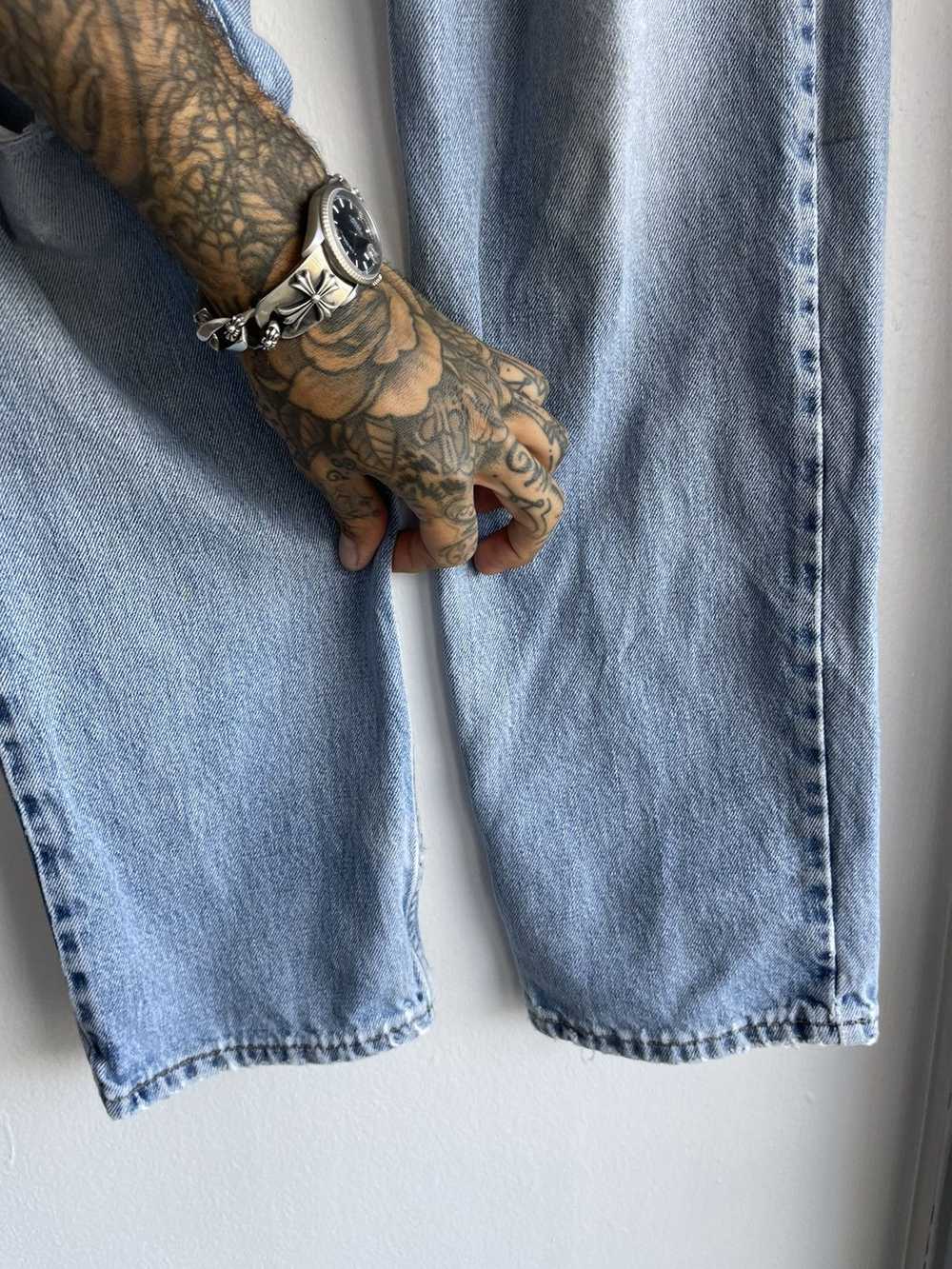 Levi's × Vintage Vintage 90s Sky Blue THRASHED Ri… - image 8