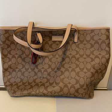 COACH Tote Bag Beige