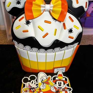 Loungefly Minnie Mouse Candy Corn Cupcake mini ba… - image 1