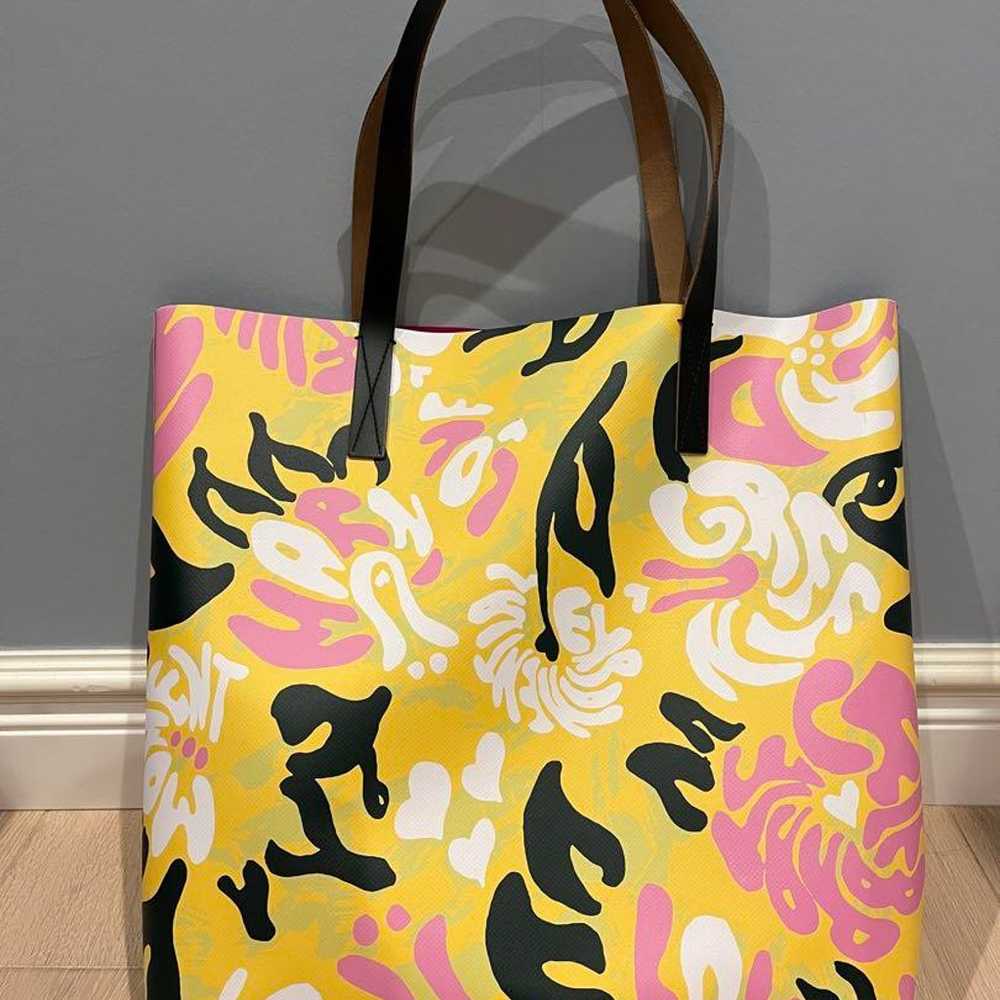 MARNI Flower Pattern Tote Bag [Excellent Conditio… - image 4