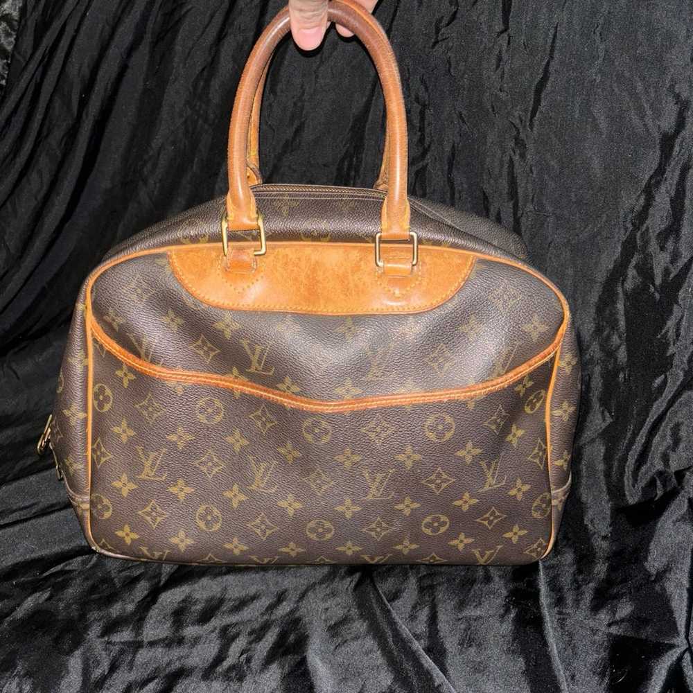 Louis Vuitton Deauville handbag - image 2