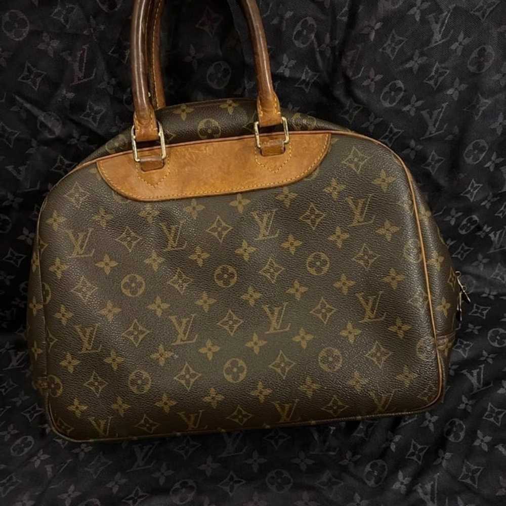 Louis Vuitton Deauville handbag - image 4