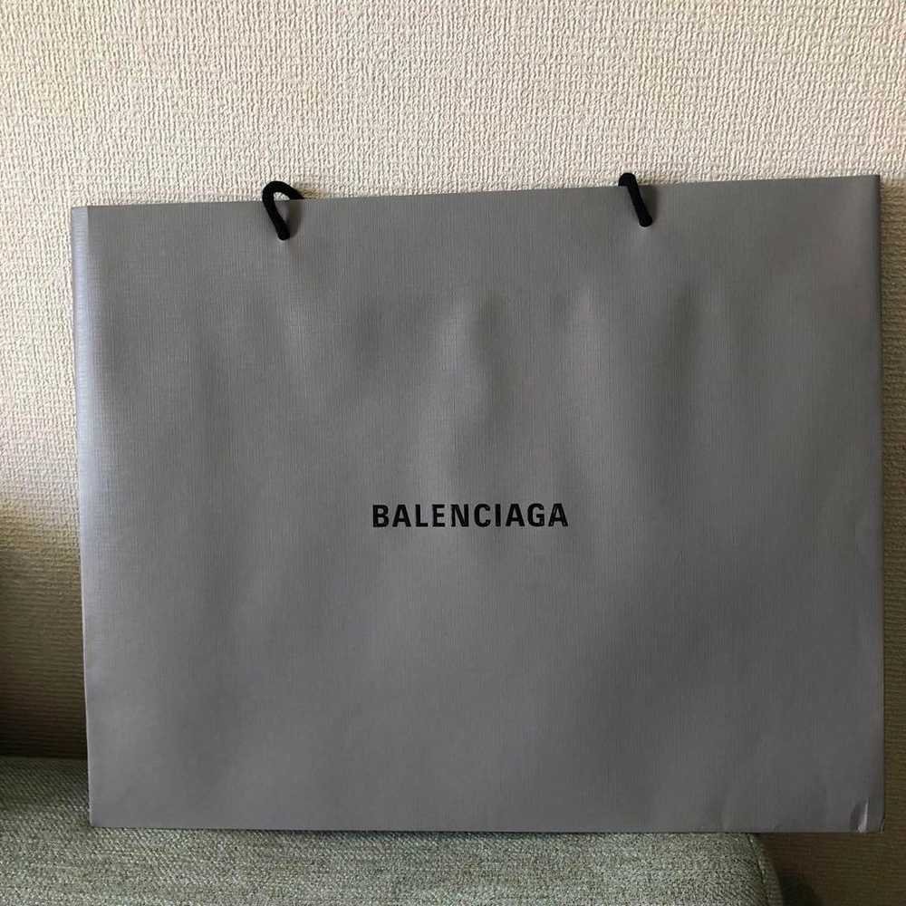 BALENCIAGA Everyday Tote Bag at a Lower Price - image 10