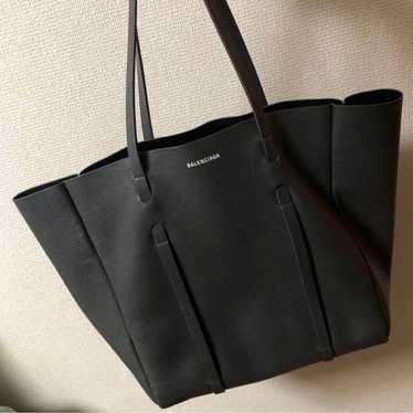 BALENCIAGA Everyday Tote Bag at a Lower Price - image 1