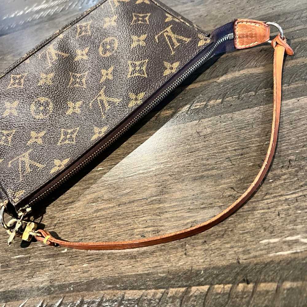 Authentic Louis Vuitton Monogram Pochette Accesso… - image 12