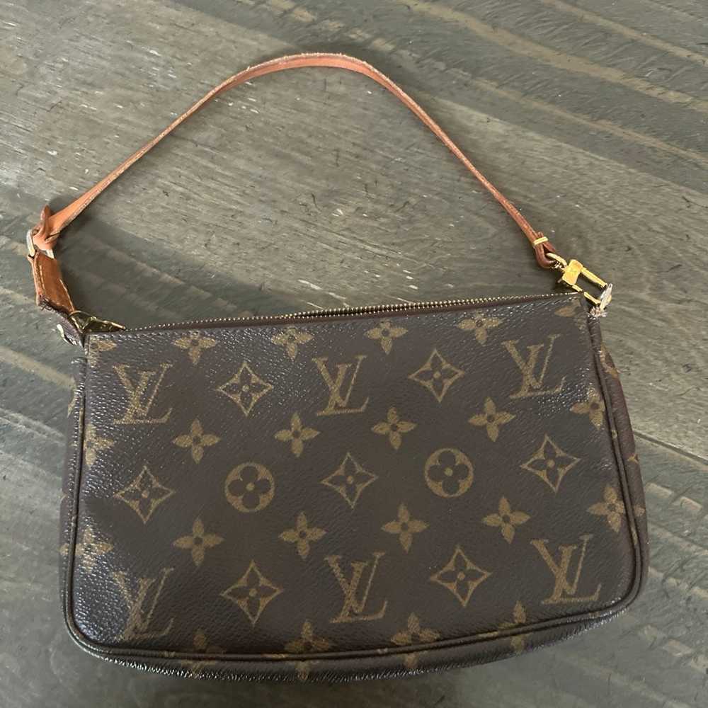 Authentic Louis Vuitton Monogram Pochette Accesso… - image 2