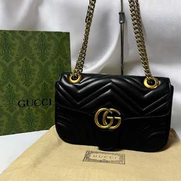 GUCCI GG Marmont Quilted Small Shoulder Bag.