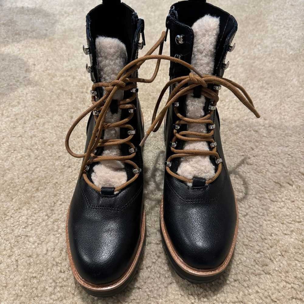 Nine West black faux leather lace up winter boot … - image 1