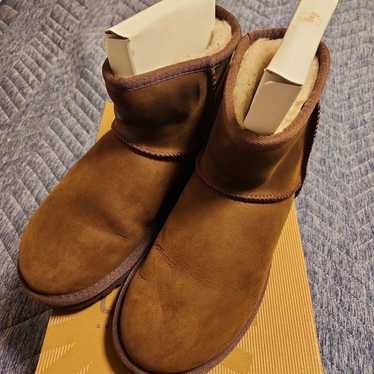 UGG Classic Mini Leather 23.0