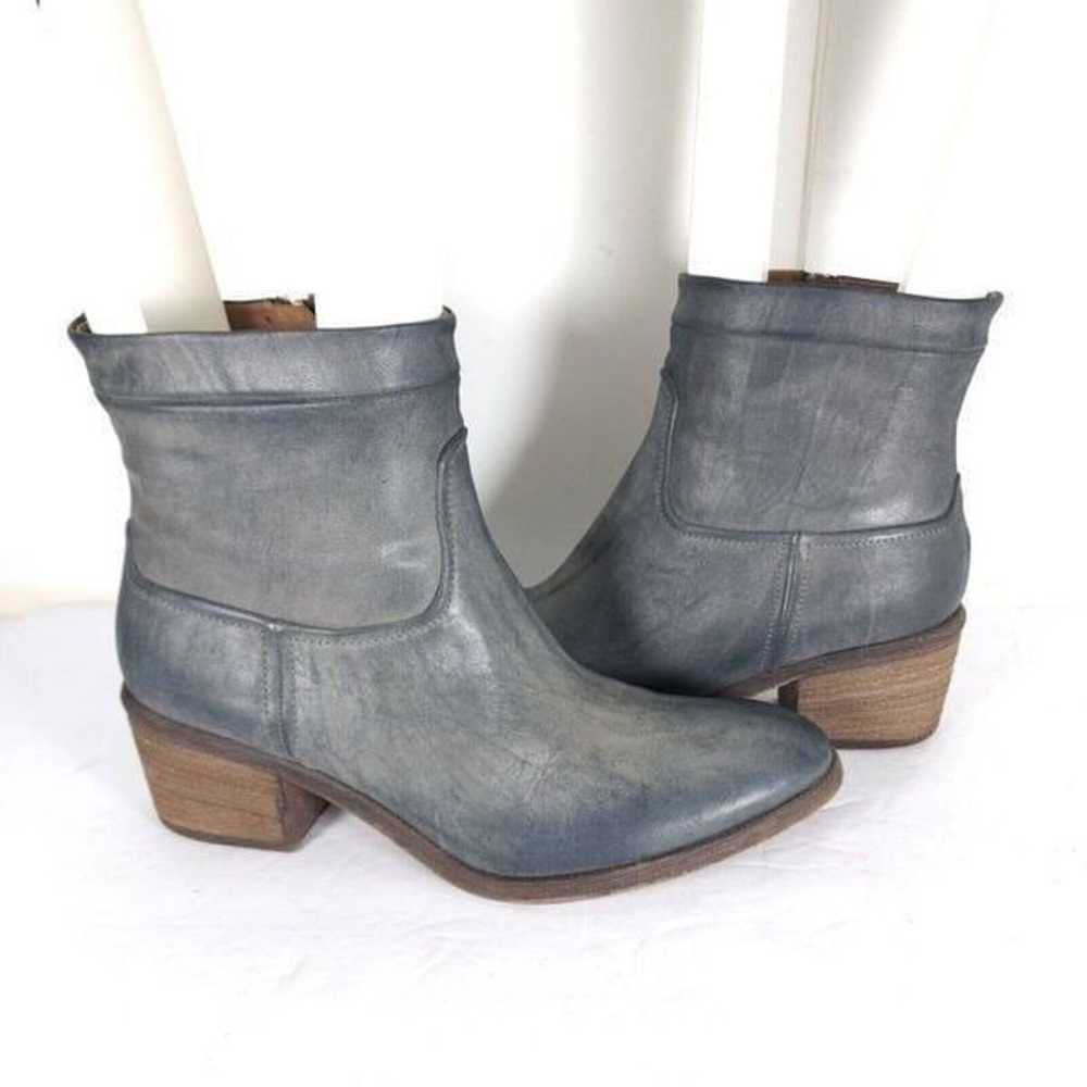 Donald J Pliner Women's US 8,5M Distressed Gray L… - image 8