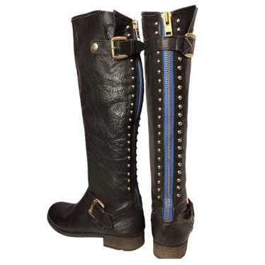 STEVE MADDEN Lynet Studded Exposed Zip Knee High B