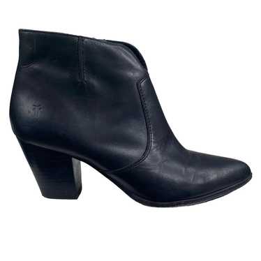 FRYE Women’s Jennifer Black Leather Side Zip Ankl… - image 1