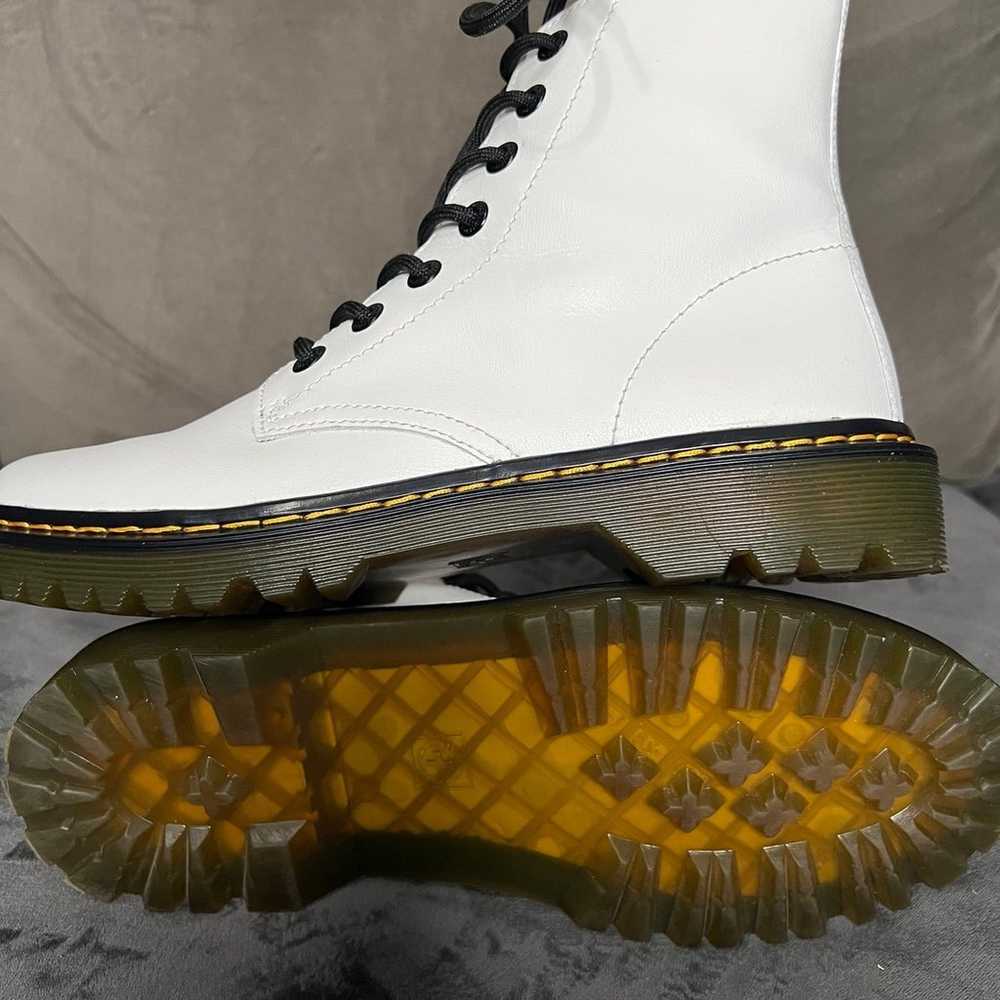 Dr martens W US 10 Luana white boots like new - image 4