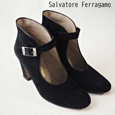 Salvatore Ferragamo leather short boots size 6C. - image 1