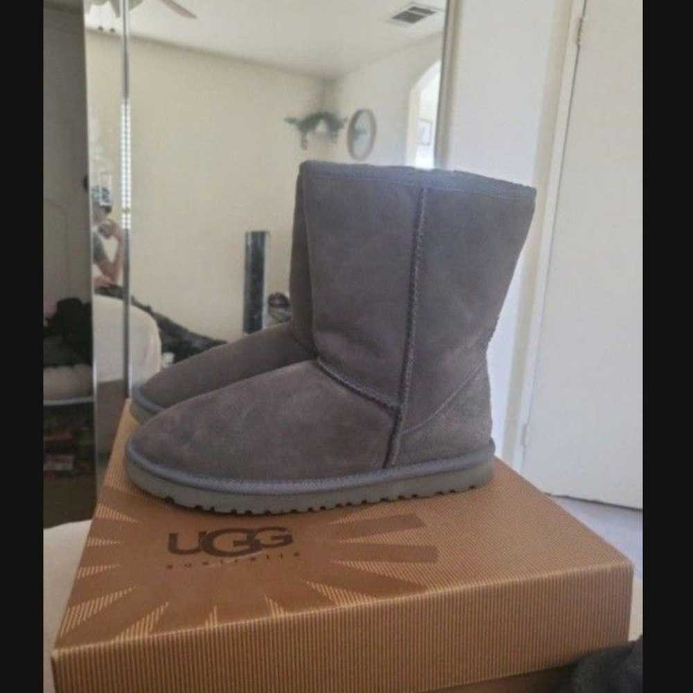 Uggs size 7 - image 1