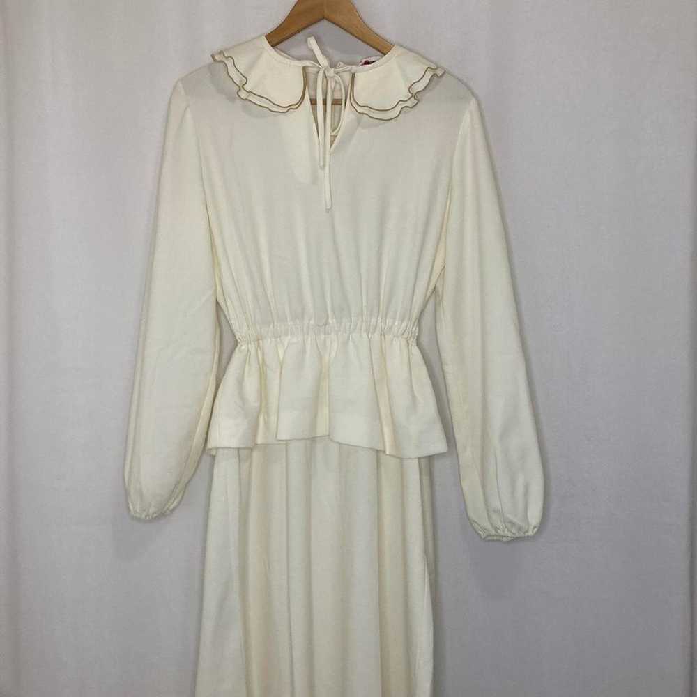 Vintage American Women's White and Cream Dress - image 7