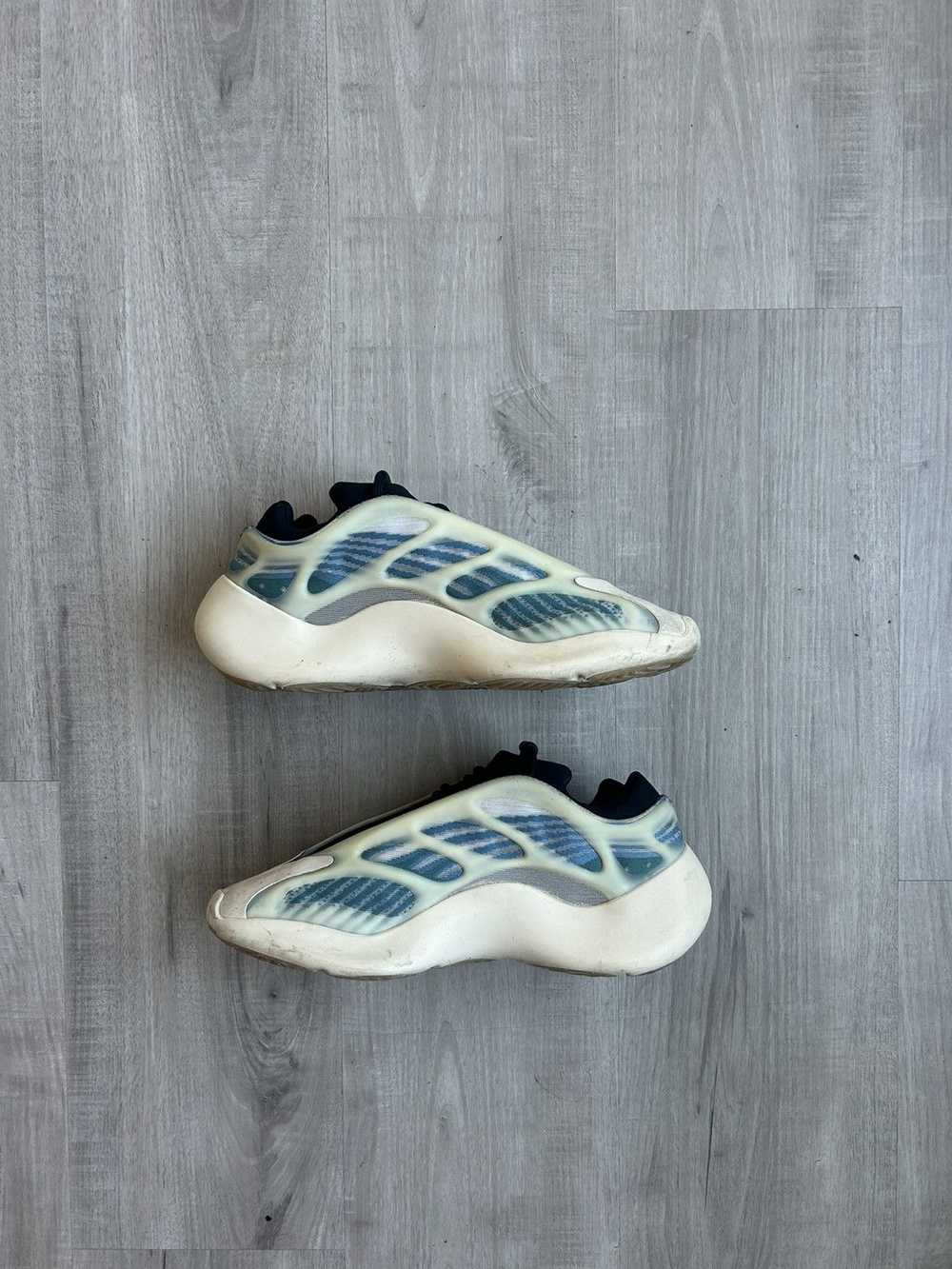 Adidas × Yeezy Season Yeezy 700 V3 Kyanite - image 2