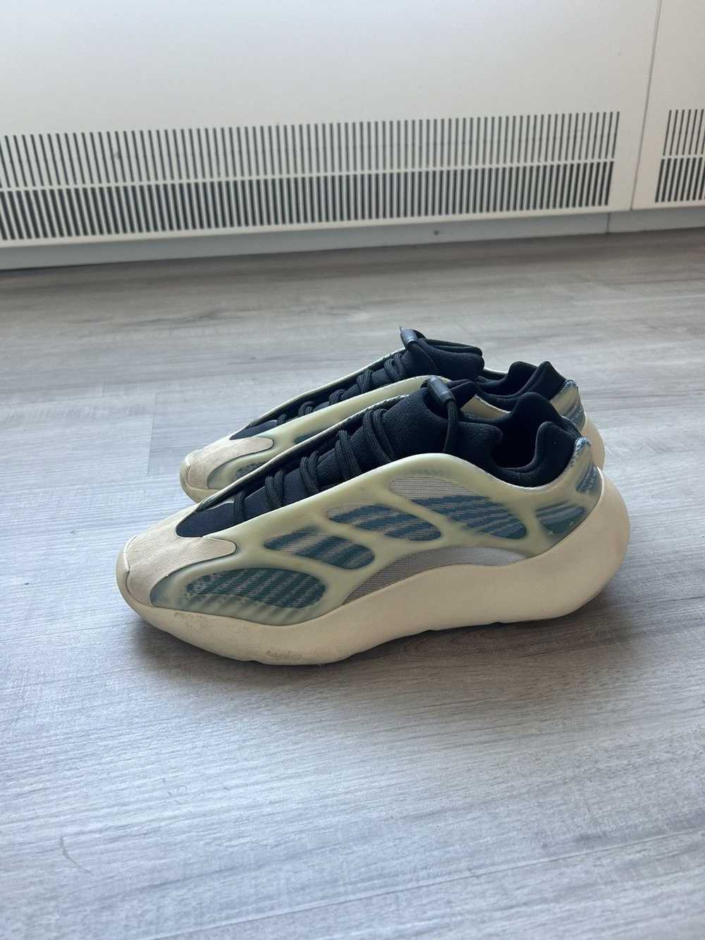 Adidas × Yeezy Season Yeezy 700 V3 Kyanite - image 7