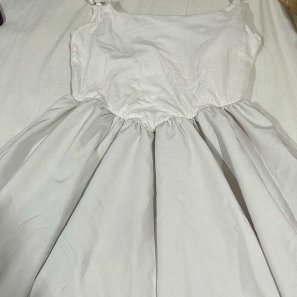 Long and drapey white Pearl dress (vintage) - image 3