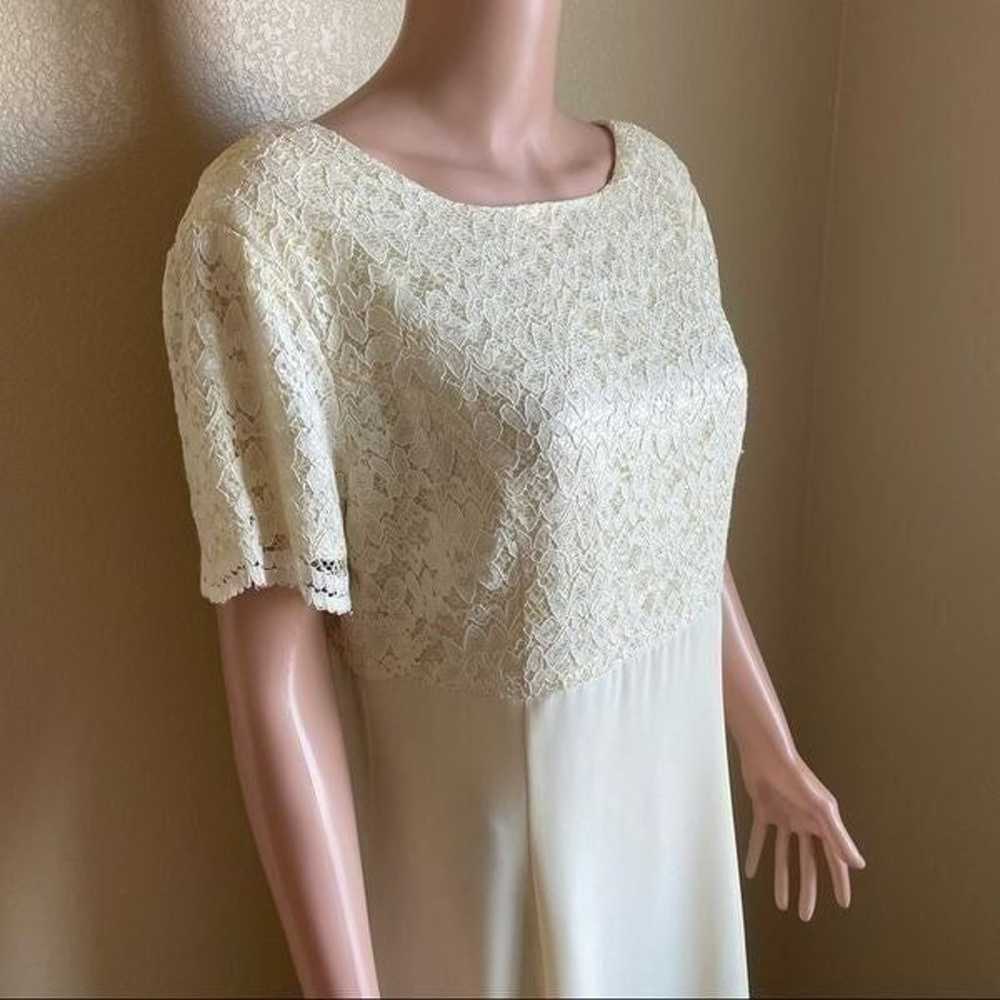 VTG Lanz of Salzburg Pale Yellow/Ivory Lace Gown … - image 2