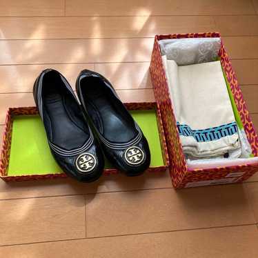 Tory Burch Navy Flat Shoes 6