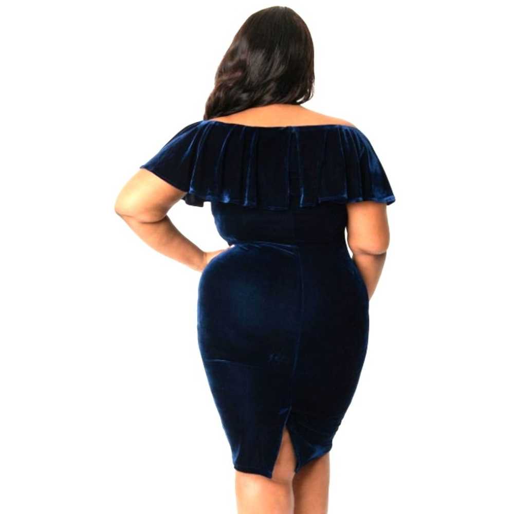 Unique Vintage Wiggle DRESS 22W 24W Blue Velvet F… - image 3