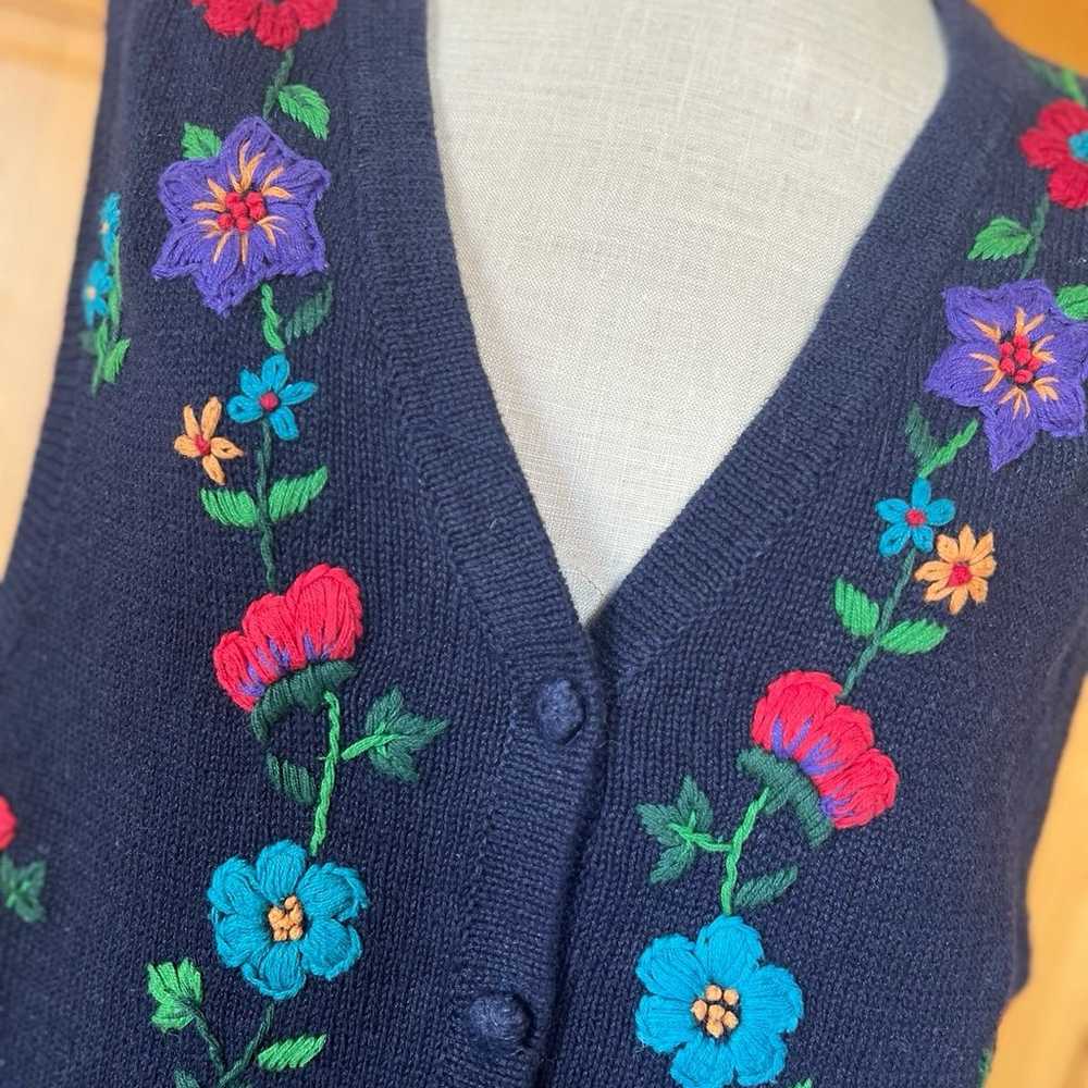 Vintage 90s Blue Floral Embroidered Sweater Vest … - image 5