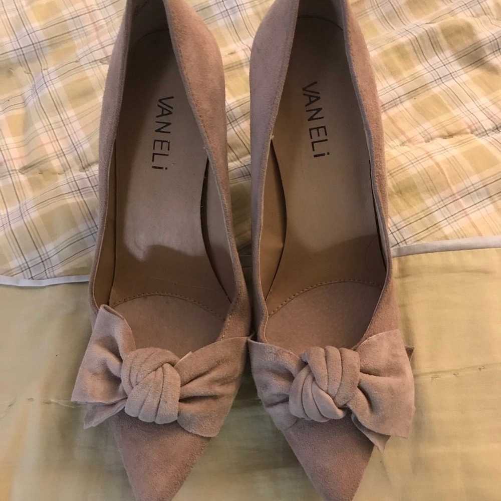 New Vaneli Toro Pumps Truffle Suede Size 6, Beige… - image 1